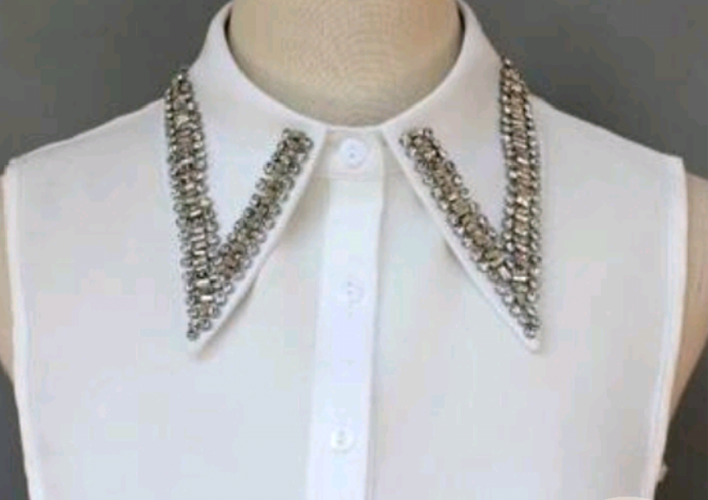 Rhinestone collar