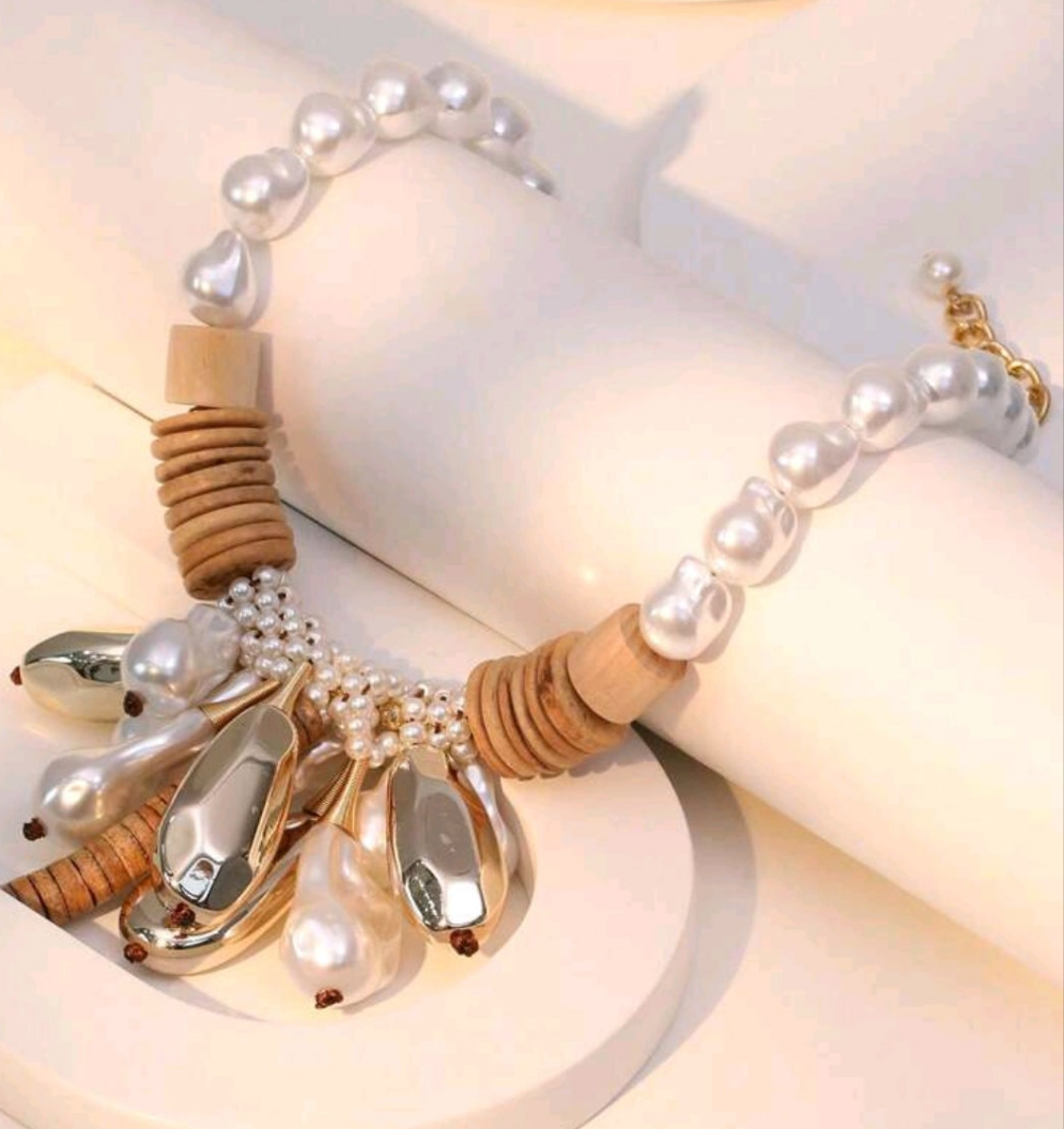 Thera Necklace