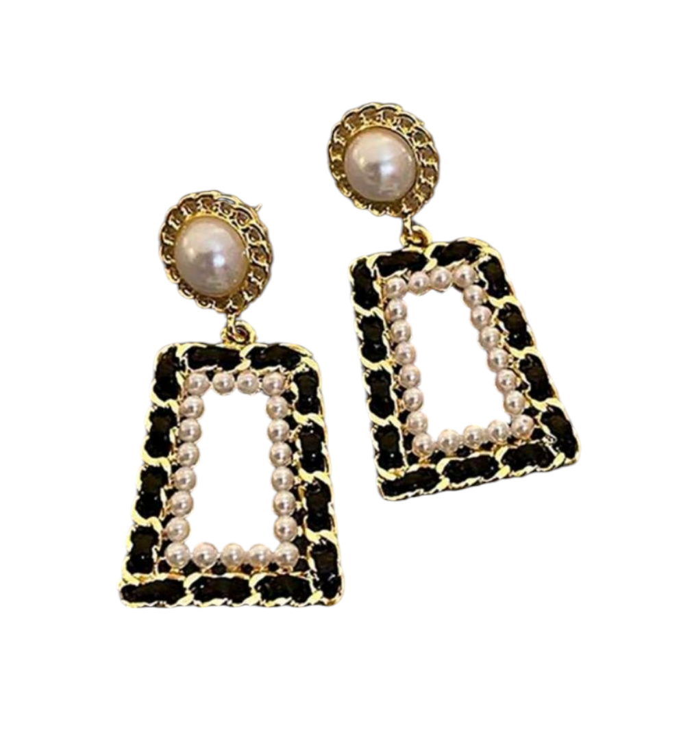 Lucy black earrings