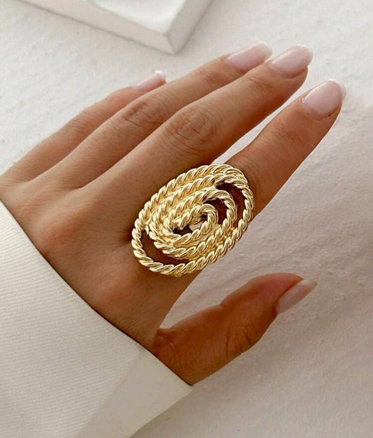 Rita Hand Ring